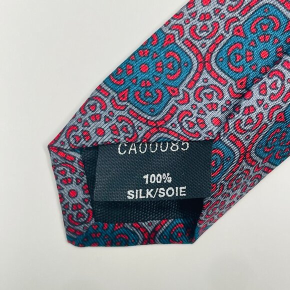 Striking Silk Red and Blue Givenchy Necktie - Picture 6 of 9